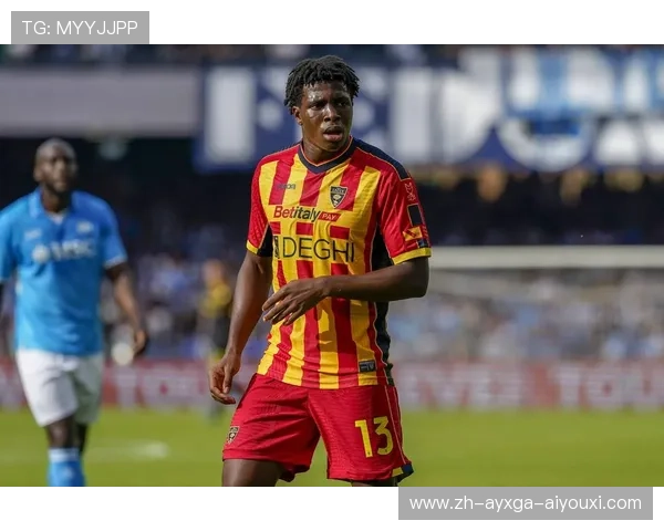 意甲球队西装照：意甲球队球员的西装照与时尚展示